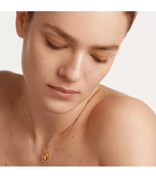 Collar P D Paola, letra B, con baño de oro de 18k.