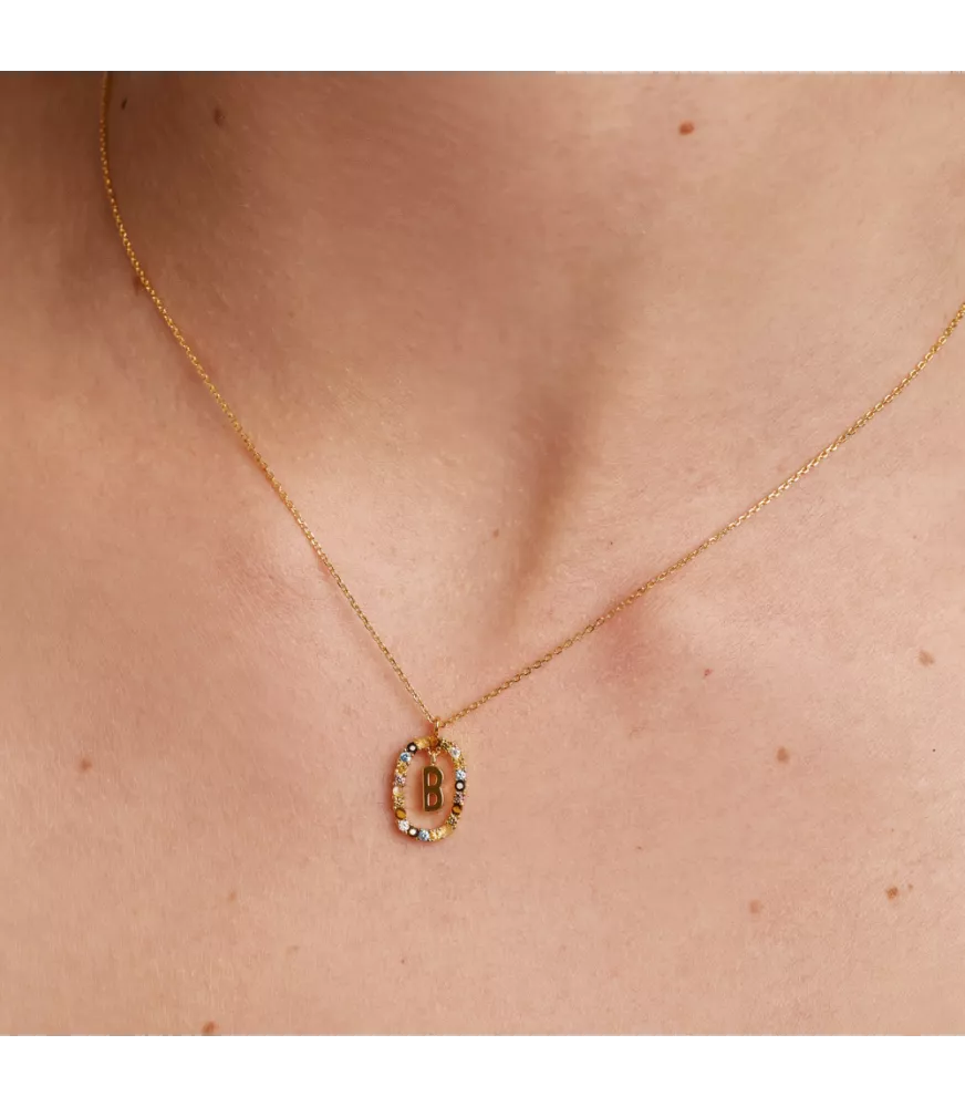 Collar P D Paola, letra B, con baño de oro de 18k.