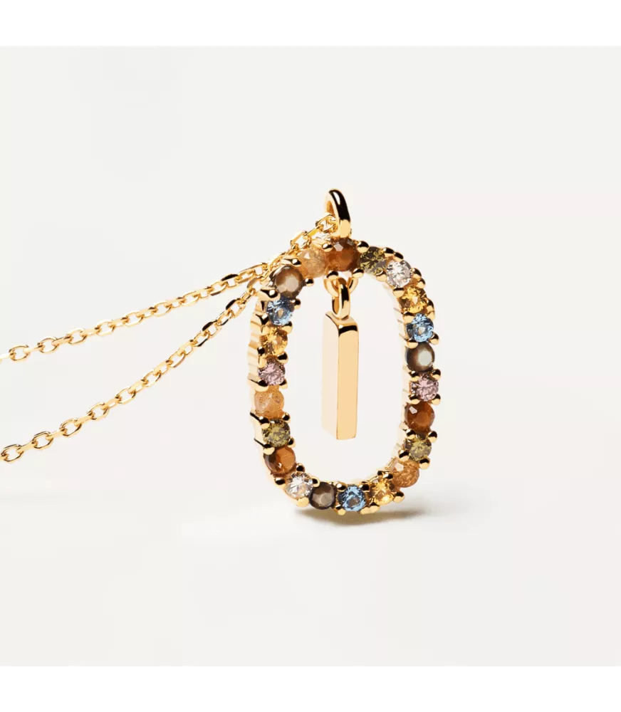 Collar P D Paola, letra I, con baño de oro de 18k.