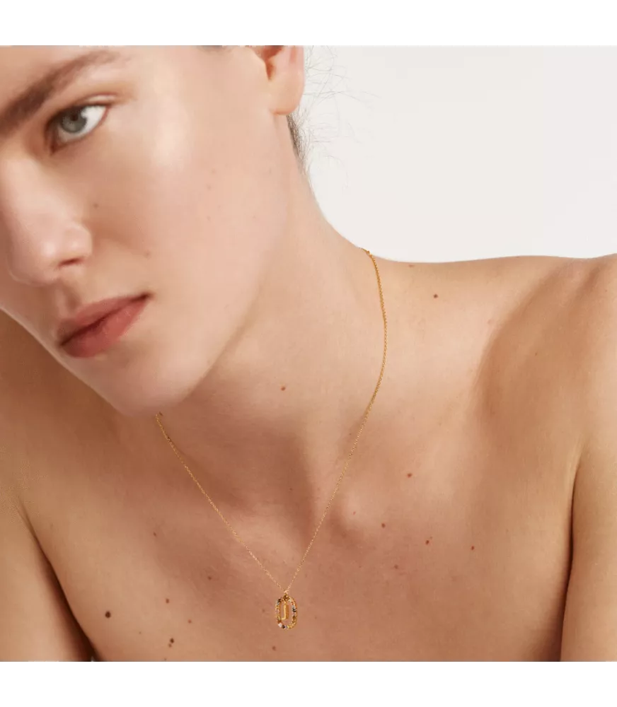 Collar P D Paola, letra J, con baño de oro de 18k.