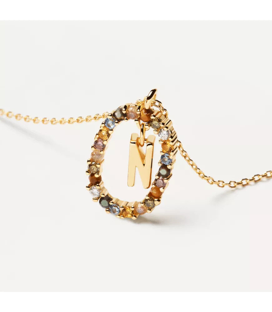 Collar P D Paola, letra N, con baño de oro de 18k.