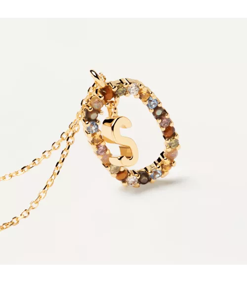 Collar P D Paola, letra S, con baño de oro de 18k.