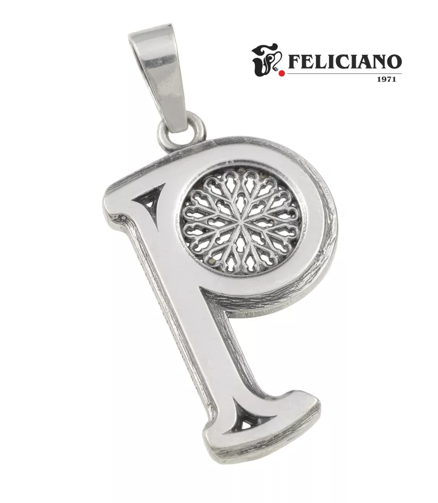 Colgante P mediana, en plata, La bella desconocida