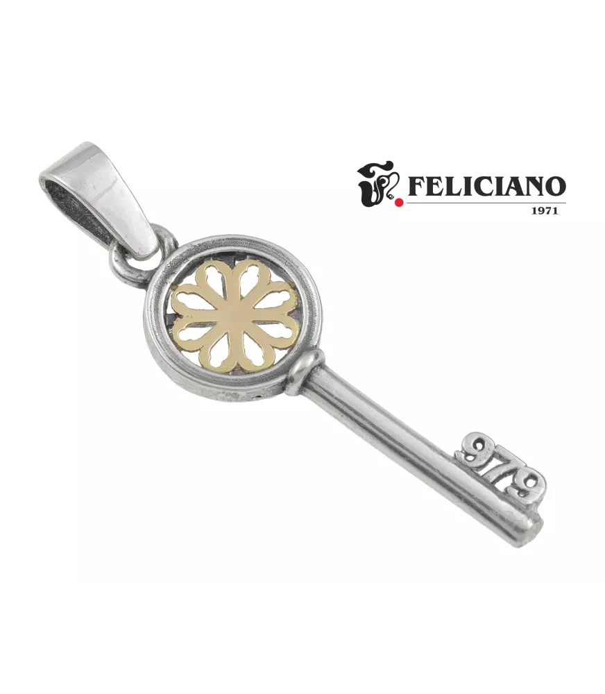 Colgante Llave pequeña sin bisel en el rosetón en plata y oro.