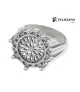 Anillo rosetón grande, en plata, con bisel circonitas.