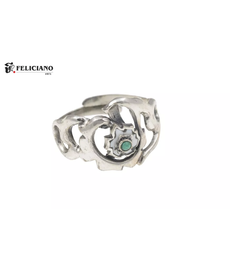 Anillo de plata, perla y circonitas.