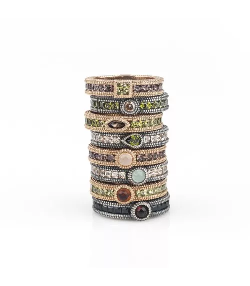 Anillo Sunfield en plata y con circonitas de colores.