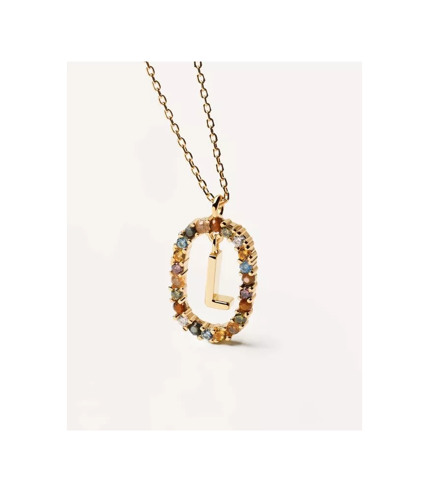 Collar P D Paola, letra L, con baño de oro de 18k.