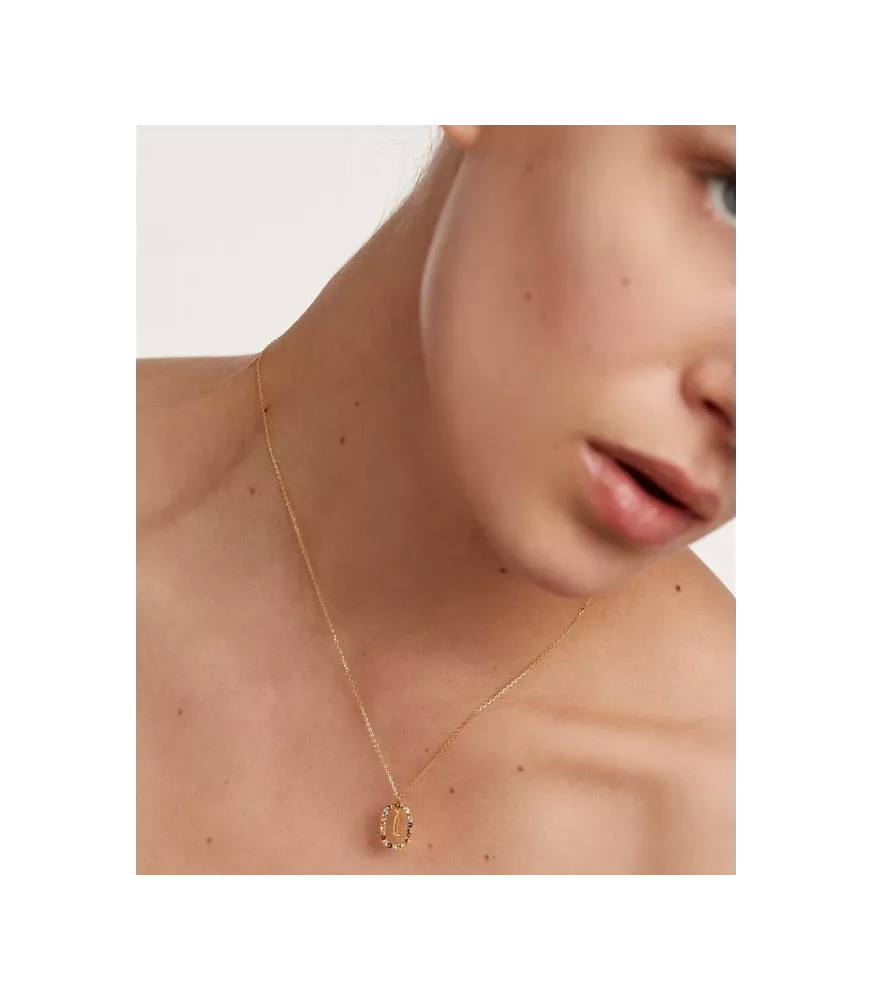 Collar P D Paola, letra L, con baño de oro de 18k.