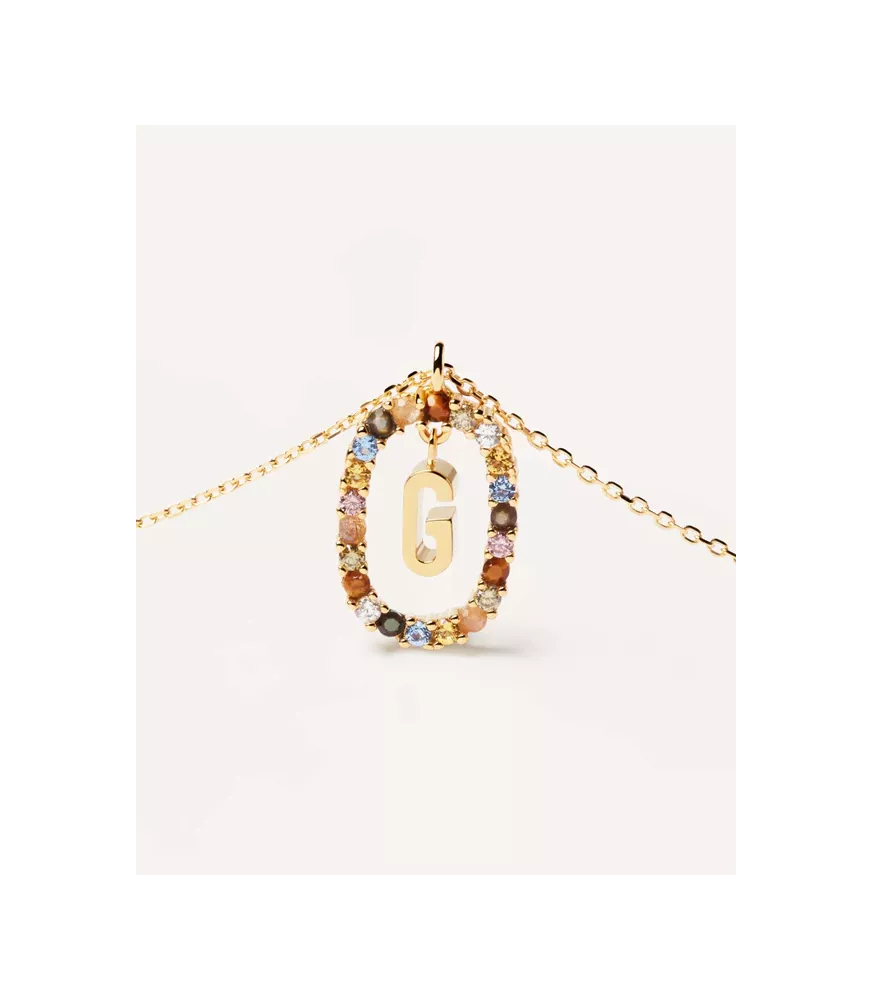 Collar P D Paola, letra G, con baño de oro de 18k.