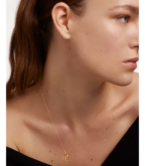 Collar P D Paola, letra G, con baño de oro de 18k.