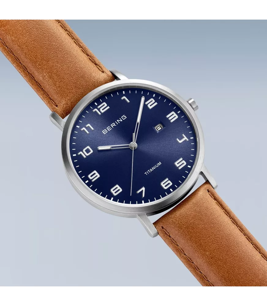 Reloj Bering hombre Titanium y piel 18640-567