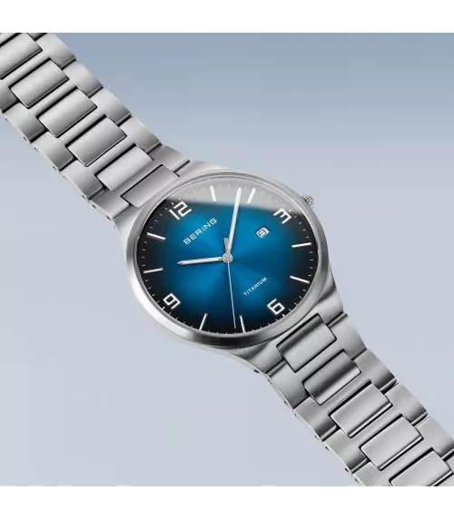 Reloj Bering hombre Titanium 15240-777