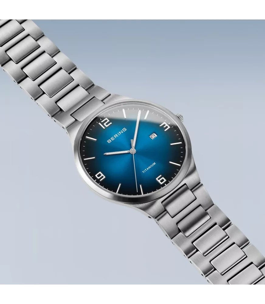 Reloj Bering hombre Titanium 15240-777