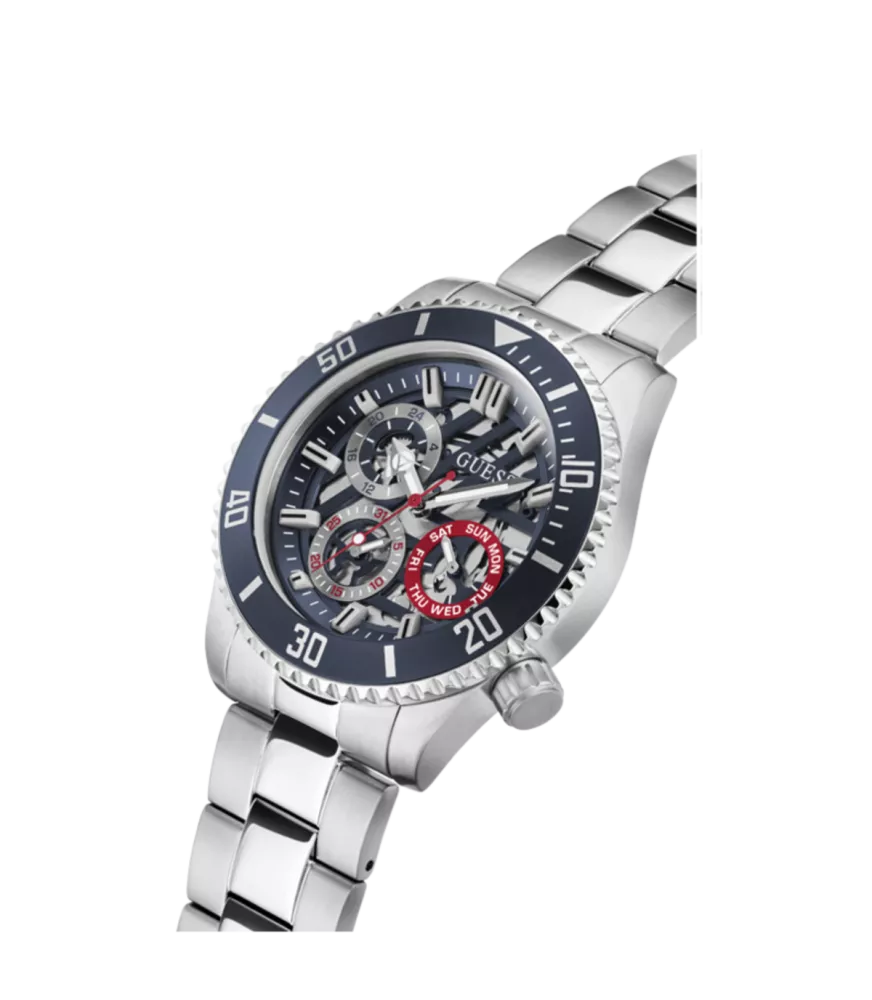 Cuarzo ,analógico, 3 agujas y multifunción. Con correa de acero.