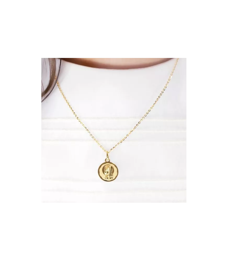 18K MEDALLA VIGEN NIÑA REDONDA ACABADO BRILLO Y MATE 13.20 MM Y 15 MM