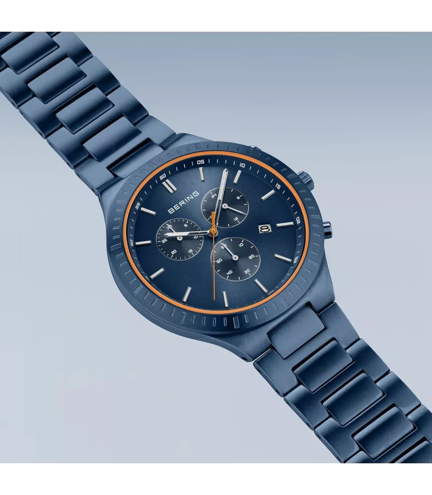 Reloj Bering Cronógrafo hombre titanio.