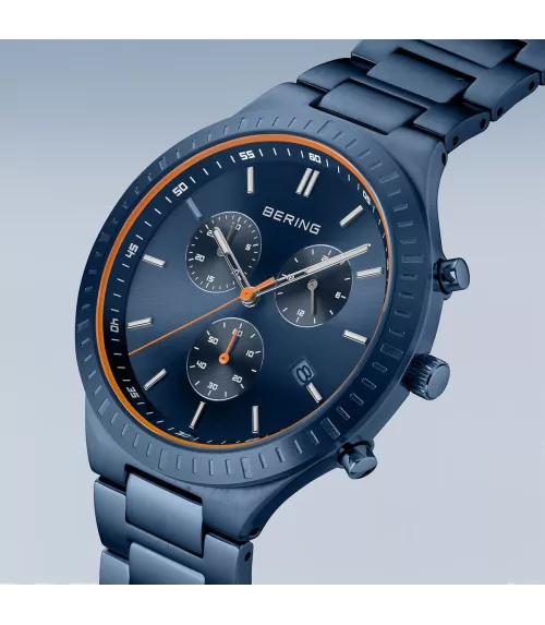 Reloj Bering Cronógrafo hombre titanio.
