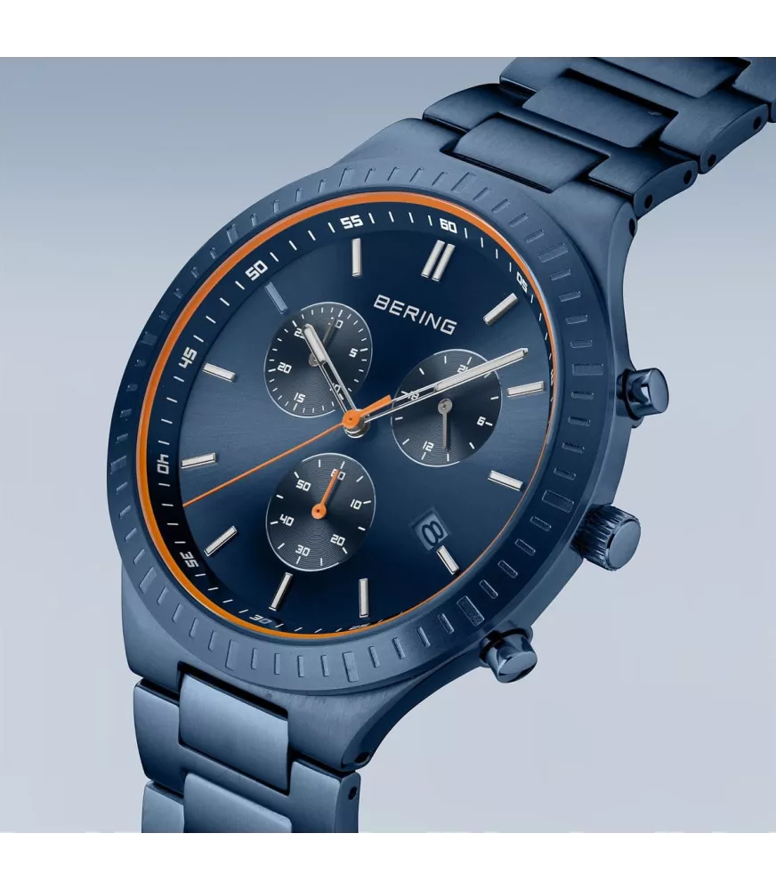 Reloj Bering Cronógrafo hombre titanio.