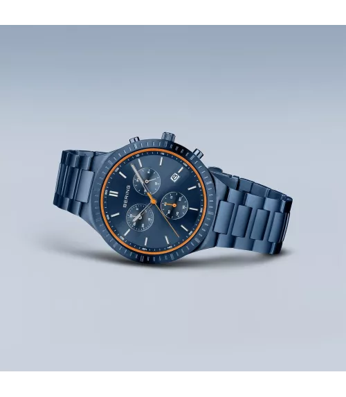 Reloj Bering Cronógrafo hombre titanio.