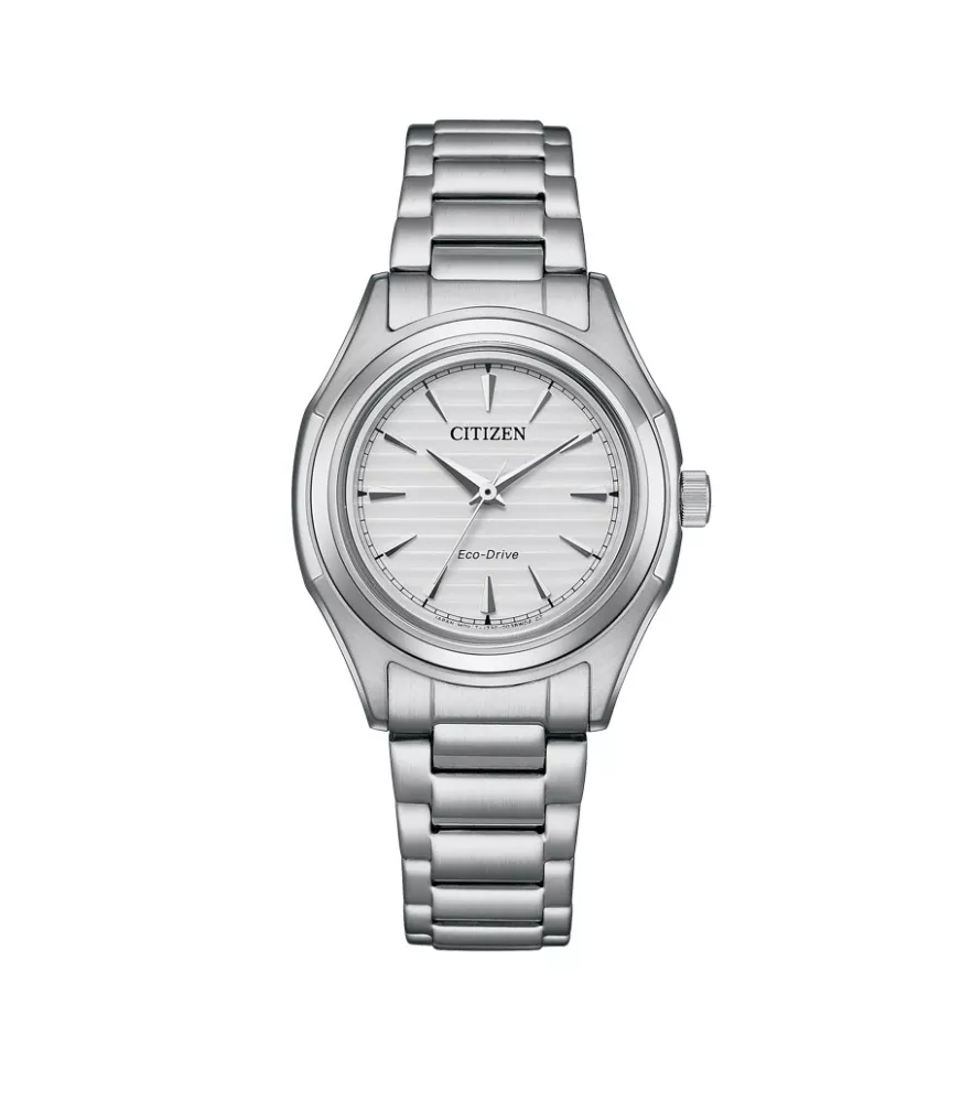 Eco-drive J730, con reserva de carga de 8 meses.