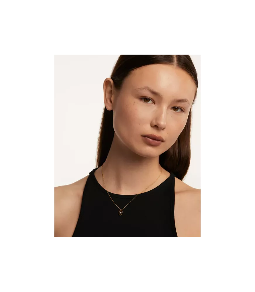 Collar P D Paola, letra N mini, con baño de oro de 18k.