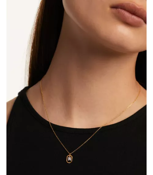 Collar P D Paola, letra N mini, con baño de oro de 18k.