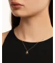 Collar P D Paola, letra P mini, con baño de oro de 18k.