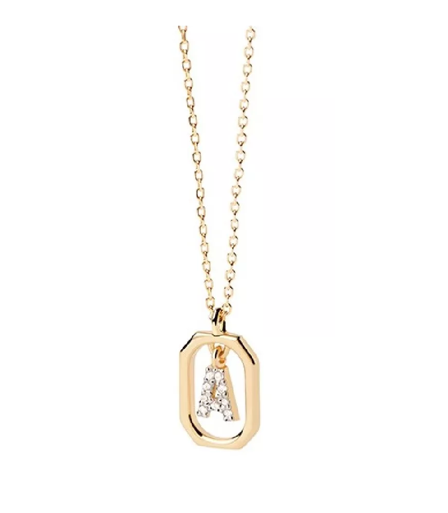 Collar P D Paola, letra A mini, con baño de oro de 18k.