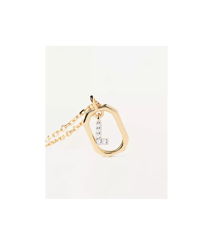 Collar P D Paola, letra L mini, con baño de oro de 18k.