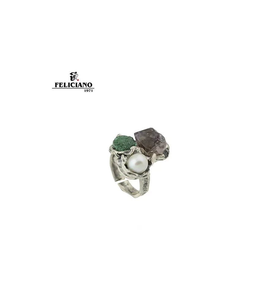 Anillo de plata y piedras