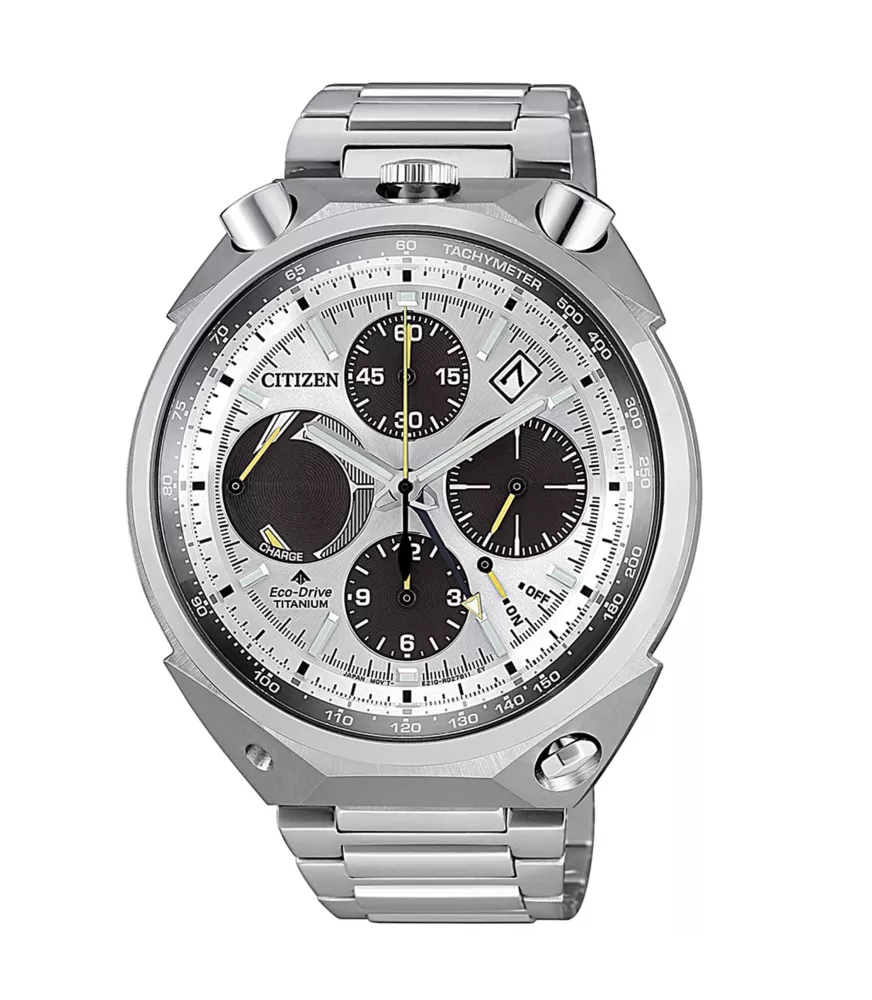 Eco Drive E210 con reserva de carga 8 meses.