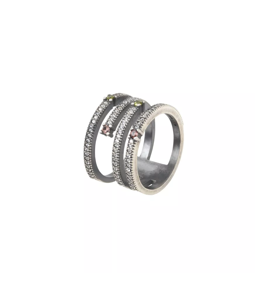 Anillo Sunfield en plata, con circonitas verde y brown.