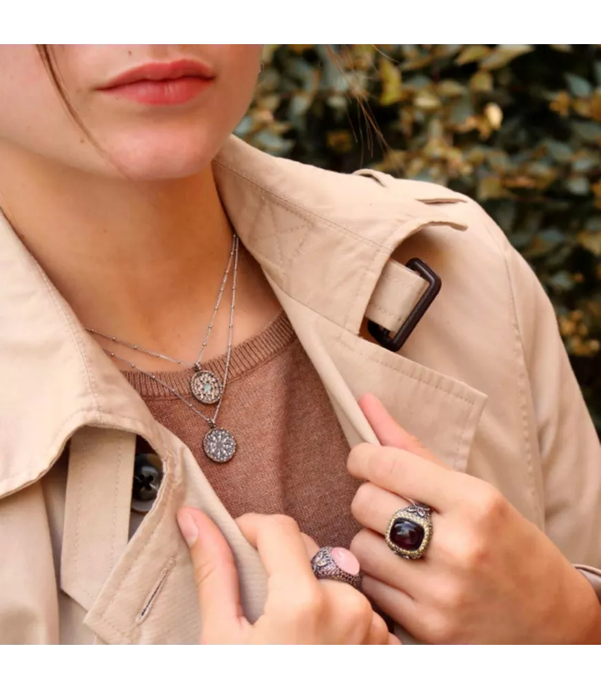 Colgante Sunfield en plata, con piedras y circonitas de colores.