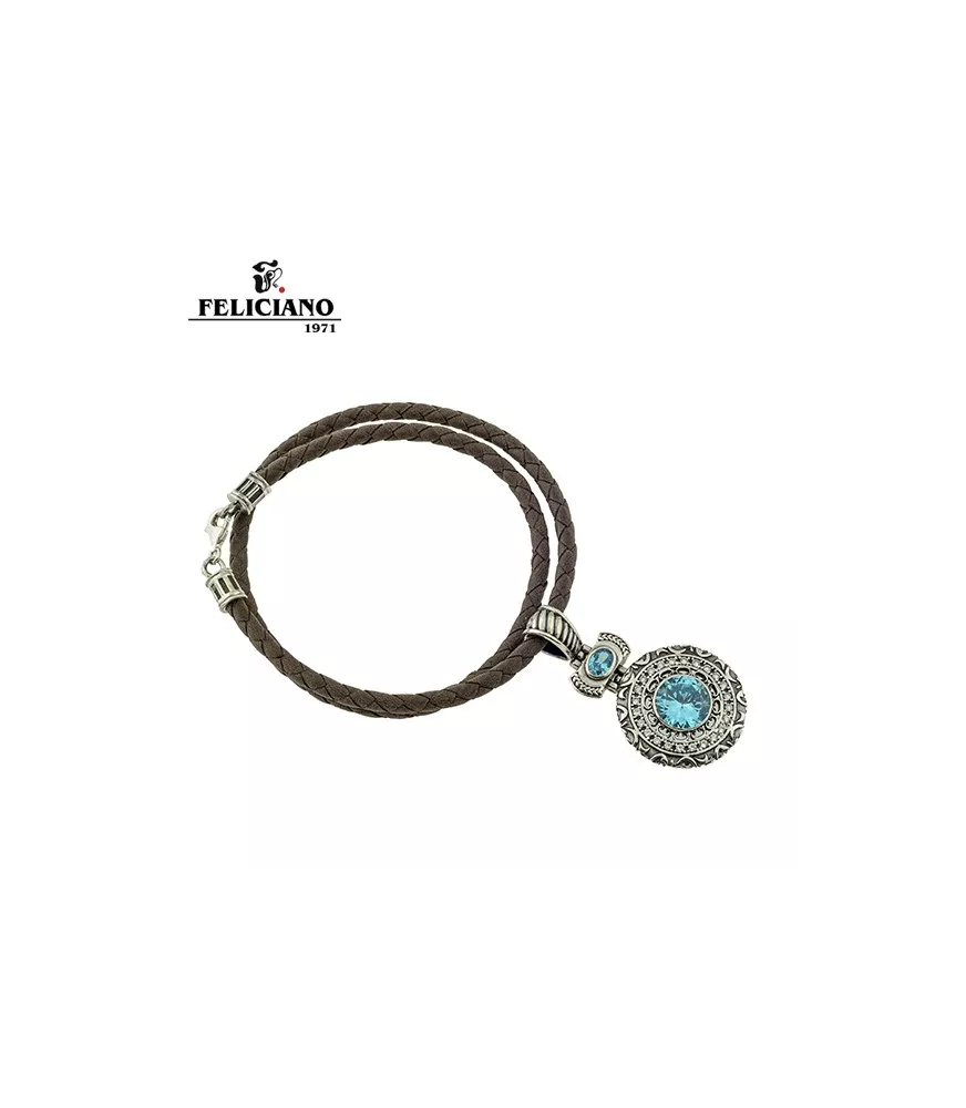 Colgante en plata y piedra con cuero