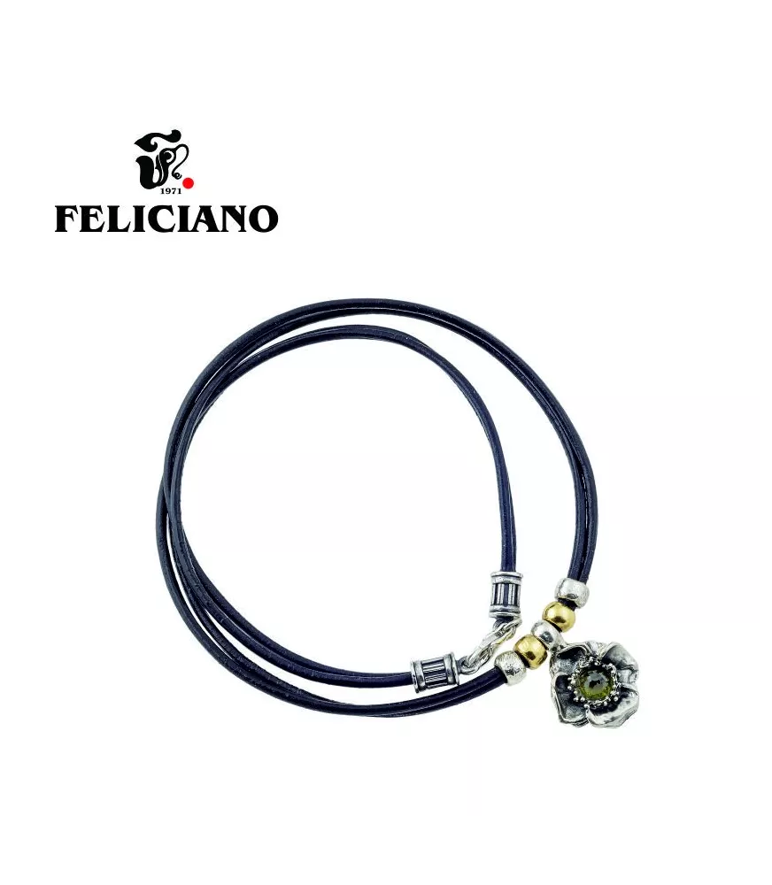 COLLAR EN  PLATA FLOR PEQUEÑA