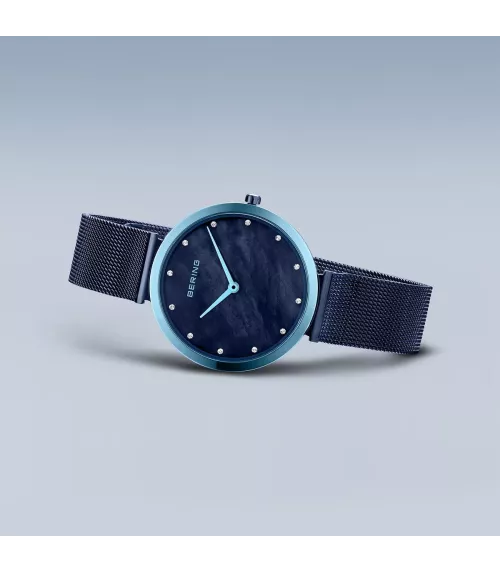 Reloj Bering Classic mujer azul pulido. 18132-398