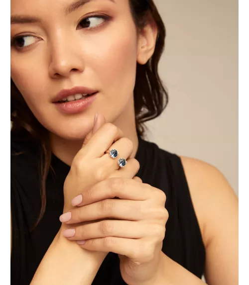 Anillo Aura Blue UNOde50, en metal bañado en plata.