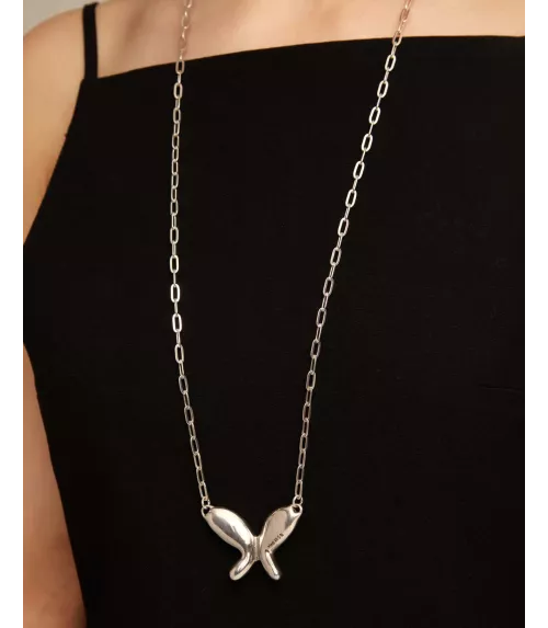 Collar Wings UNOde50, en metal bañado en plata.
