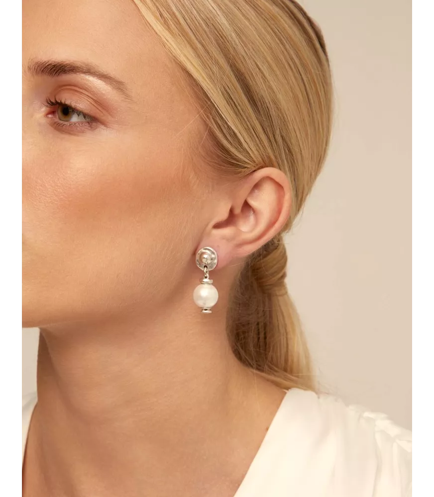 Pendientes Texcoco UNOde50, en metal bañado en plata.