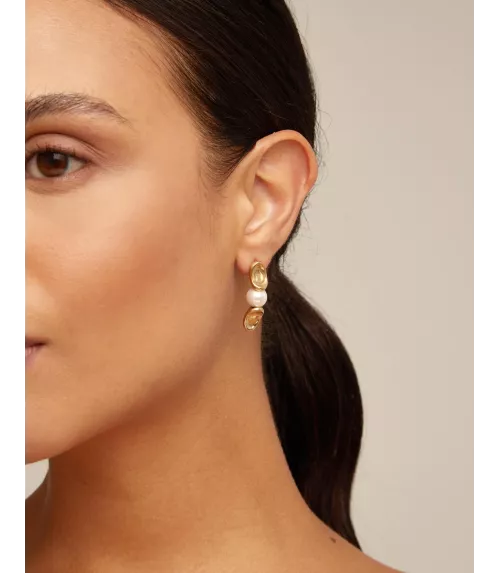 Pendientes Legend UNOde50, en metal bañado en oro.