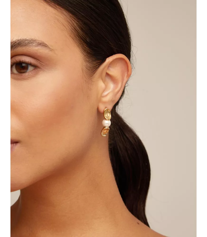 Pendientes Legend UNOde50, en metal bañado en oro.