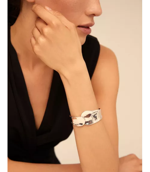 Pulsera Olas Unode50, en metal bañado en plata.