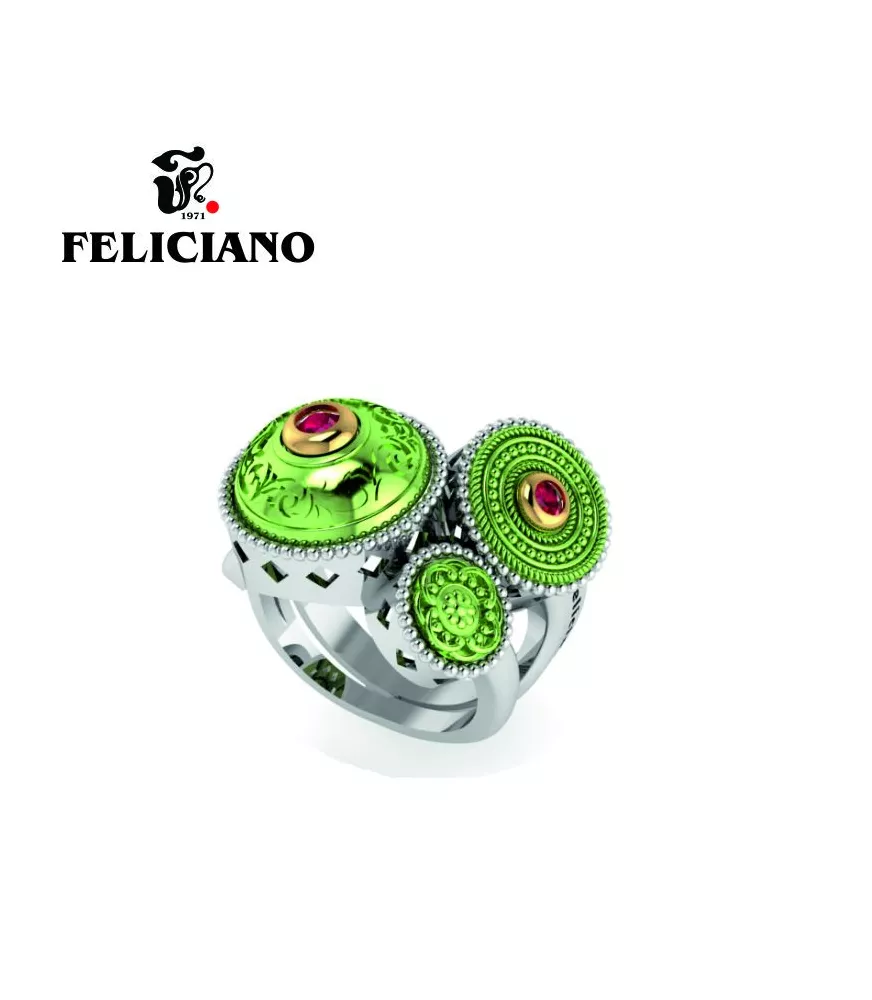 ANILLO TRES PIEZAS. DOS GRANDES Y UNA PEQUEÑA EN PLATA, BRONCE, BRONCE OXIDADO VERDE Y CUARZO HIDROTERMAL ROJO