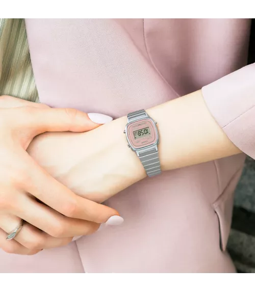 Reloj Casio Vintage LA670WEA-4A2EF