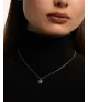 Collar P D Paola, letra D mini, con baño de oro de 18k.