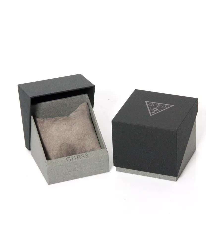 Cuarzo ,analógico, 3 agujas y multifunción. Con correa de acero dorado