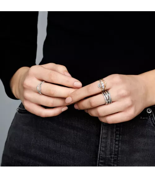 Anillo en plata de primera ley Pandora Deseo Reluciente.