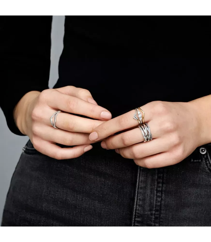 Anillo en plata de primera ley Pandora Deseo Reluciente.