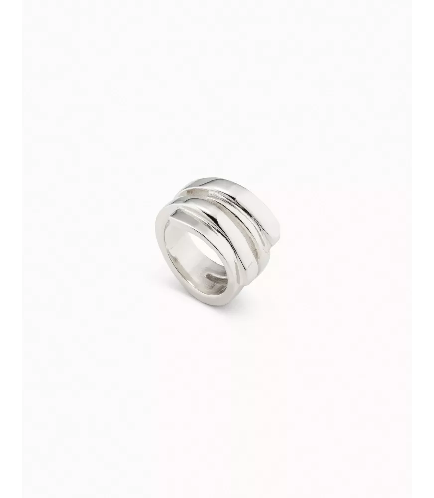 Anillo Maratua Island UNOde50, en metal bañado en plata.